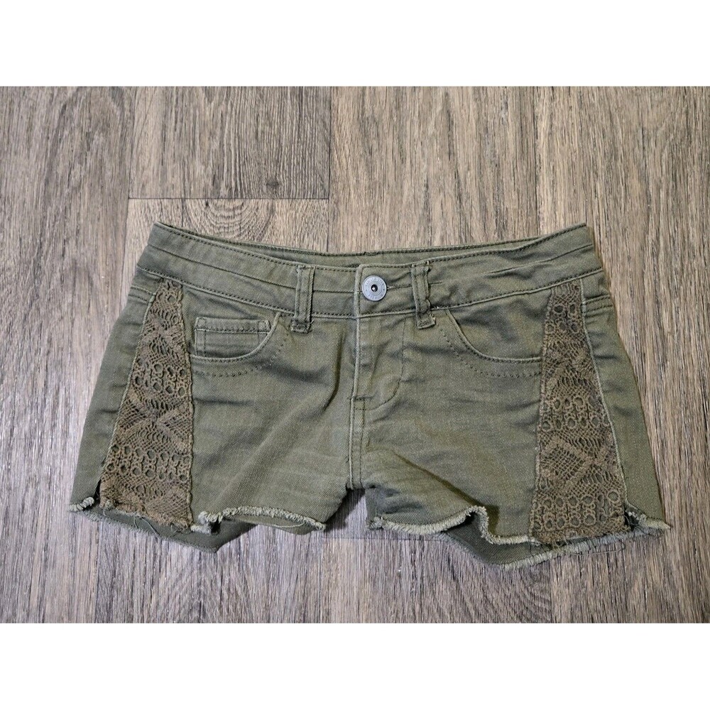 Vanilla Star Ultra Low Rise Shorts Sz 3 Green Shortie Embroidered Lace Fray